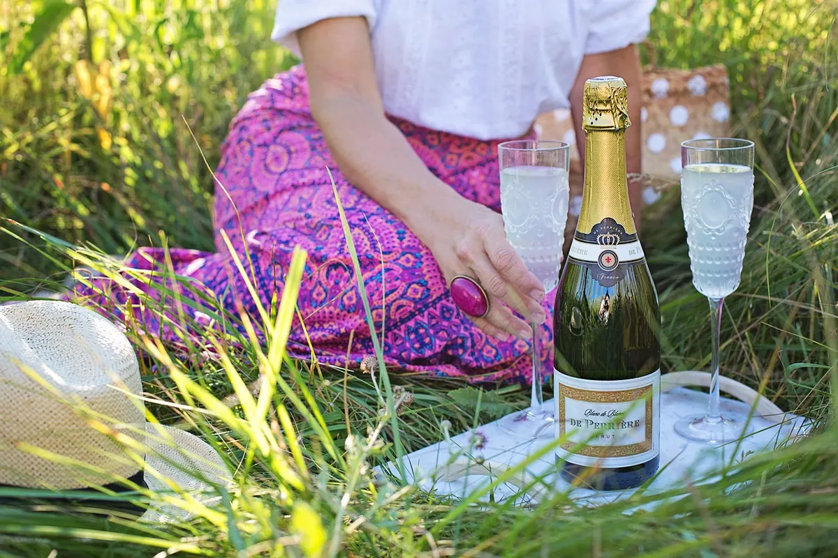 A Seasonal Guide to Drinking Rosé in the UK